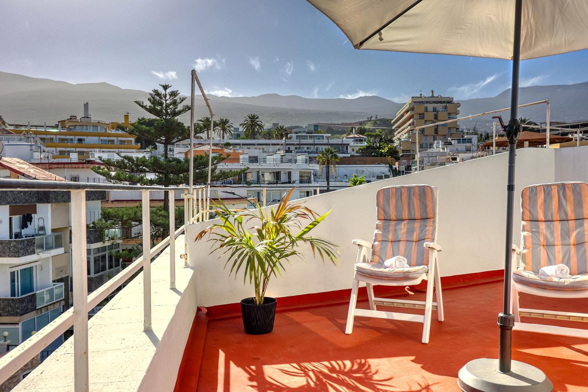 Spacious Penthouse With King-Size Bed, Huge Terrace, Ocean & Teide View Puerto de la Cruz  Exterior foto