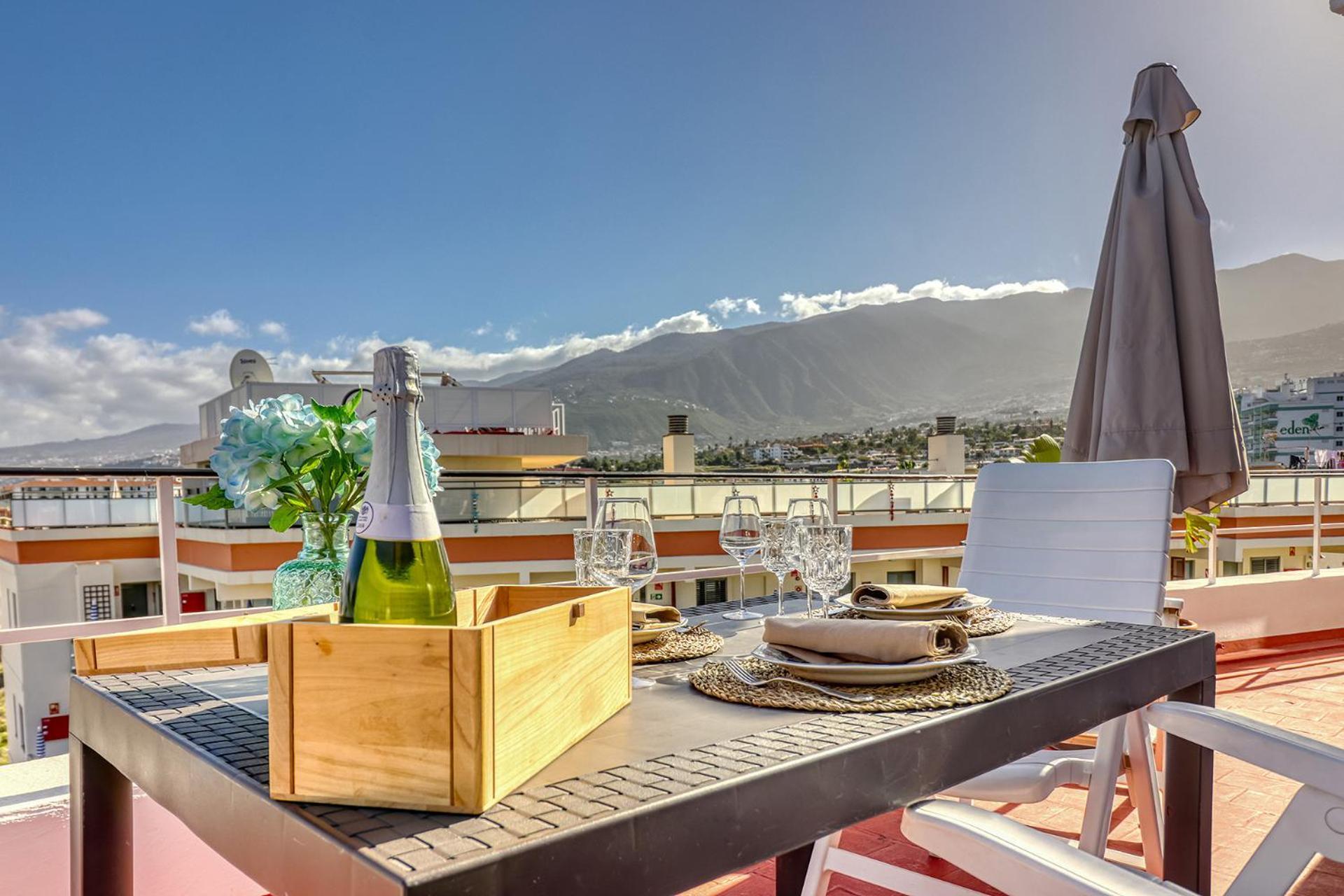 Spacious Penthouse With King-Size Bed, Huge Terrace, Ocean & Teide View Puerto de la Cruz  Exterior foto