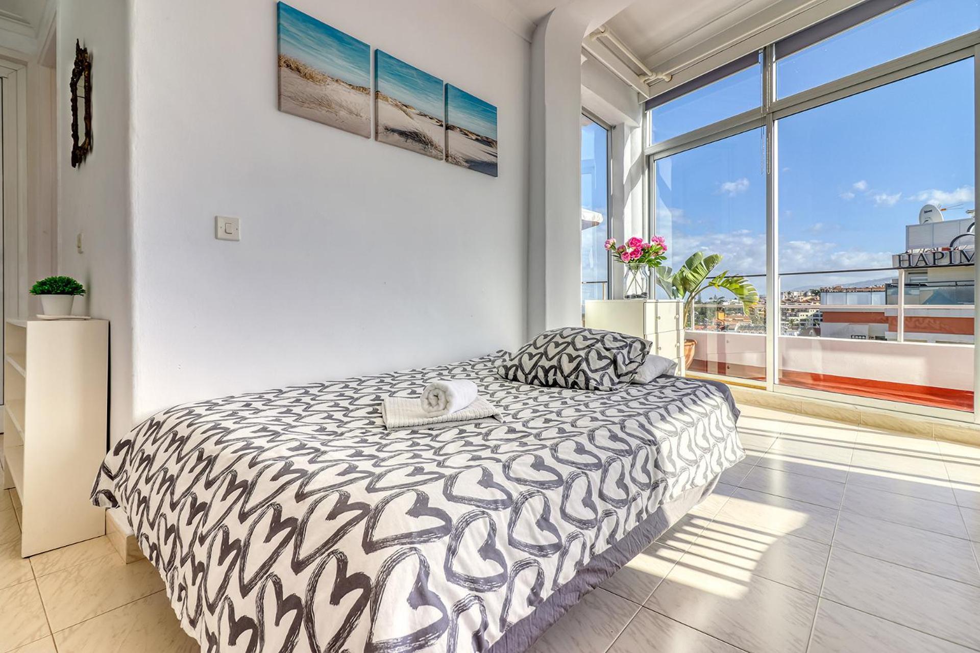 Spacious Penthouse With King-Size Bed, Huge Terrace, Ocean & Teide View Puerto de la Cruz  Exterior foto
